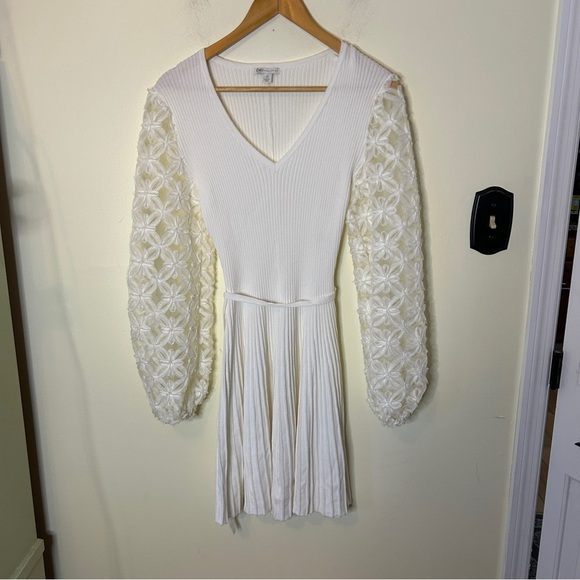 Cato Mesh Floral Long Sleeve Ribbed Sweater Dress White Ivory Size M - Picture 2 of 6